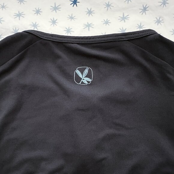 Carve Designs Dawson Rashguard Swim Top in Black - Picture 8 of 14